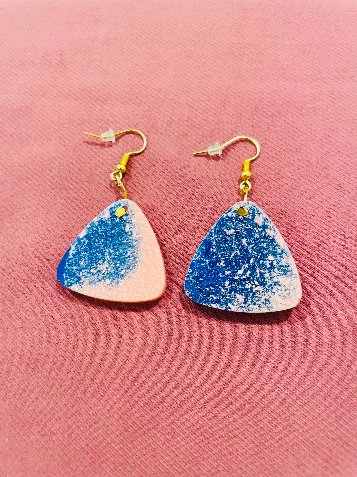 Crescent Pebbles